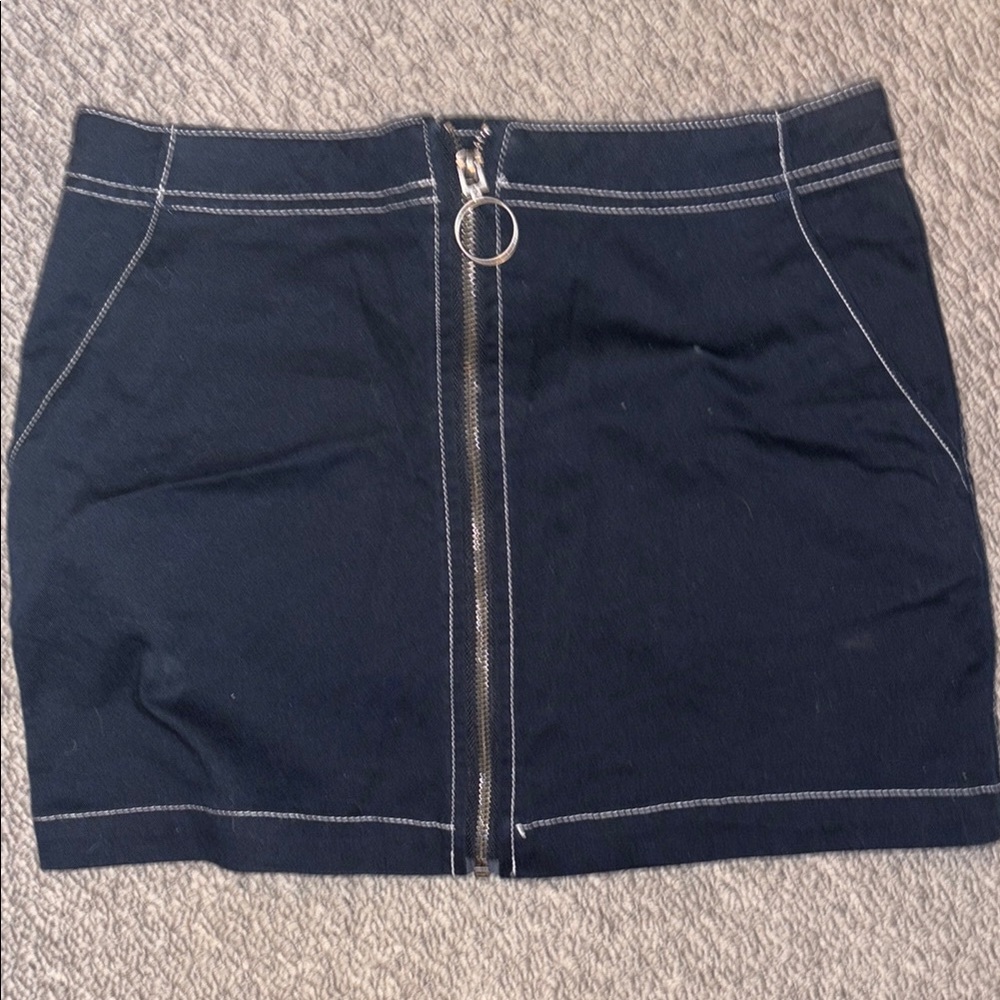 Volcom Full Zip Front Skirt